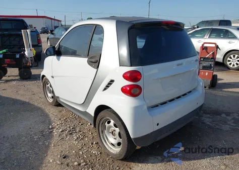 2015 Smart Fortwo Passion/Pure из США, поврежденный, VIN WMEEJ3BA4FK800163
